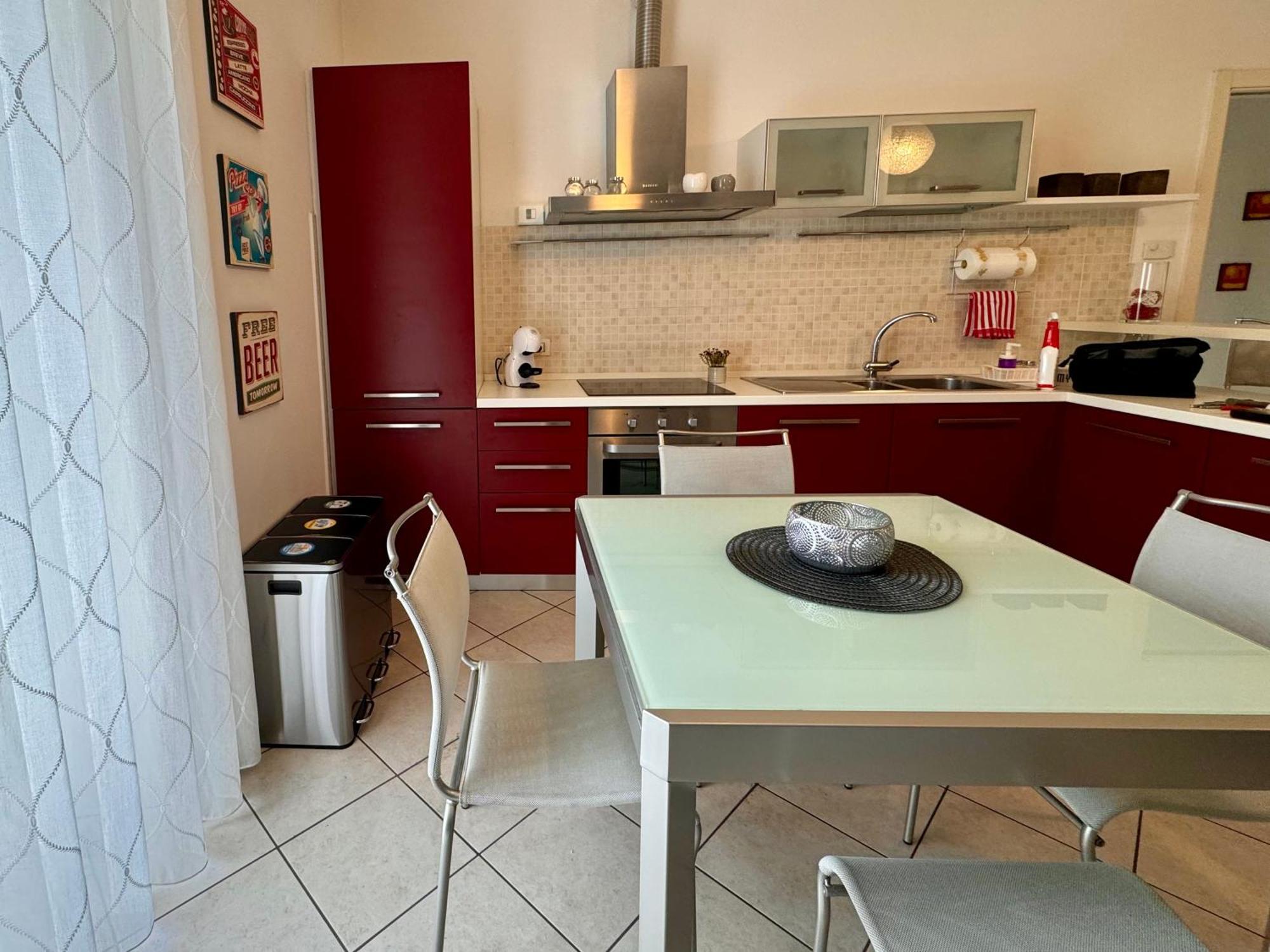 Das Rote Haus Riva del Garda Buitenkant foto