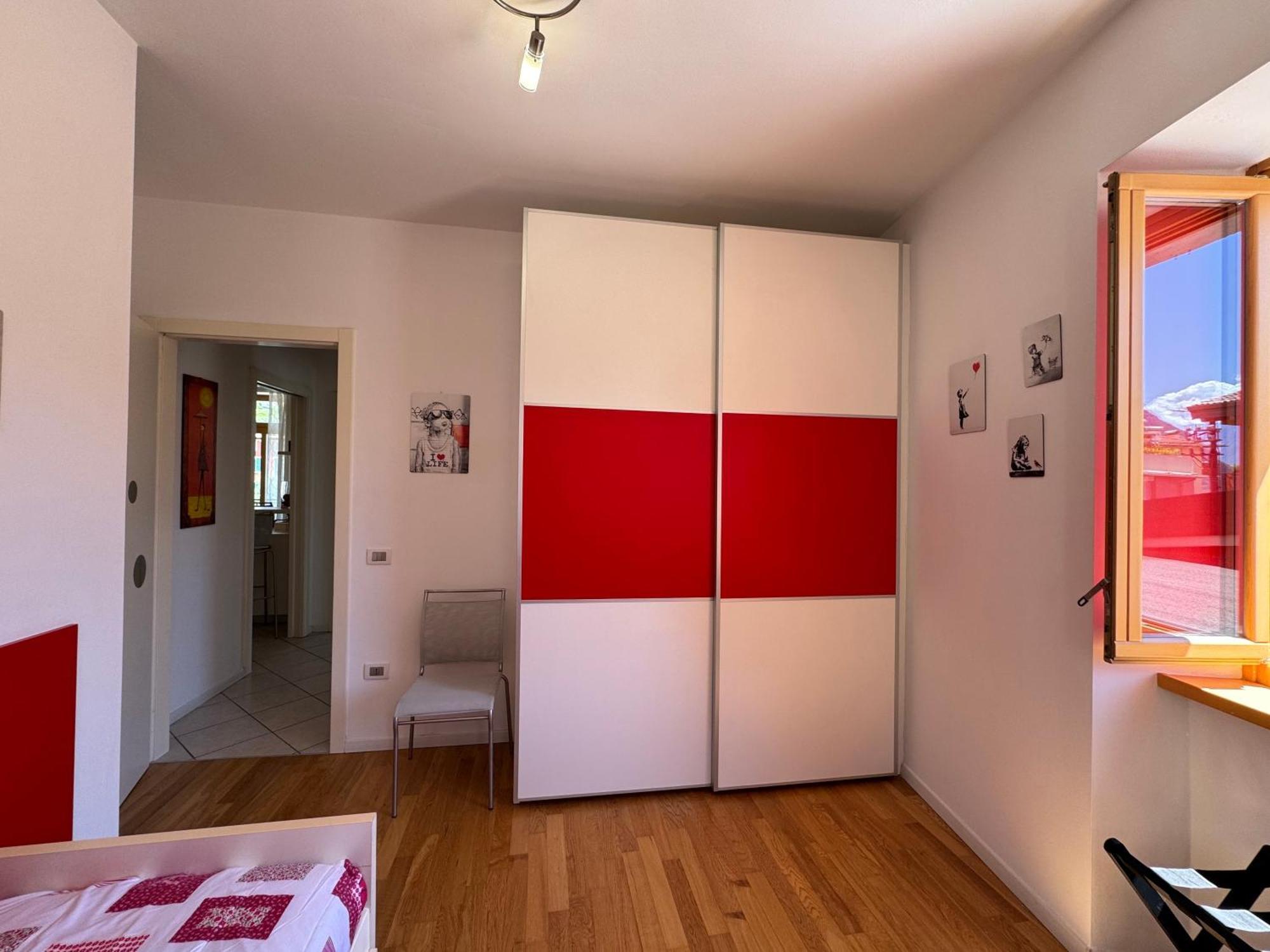Das Rote Haus Riva del Garda Buitenkant foto